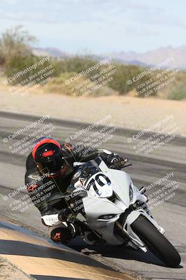 media/Nov-16-2025-Race Pace (Sun) [[8c5fa54630]]/Verified Riders/4-Turn 3 Inside (1050am)/